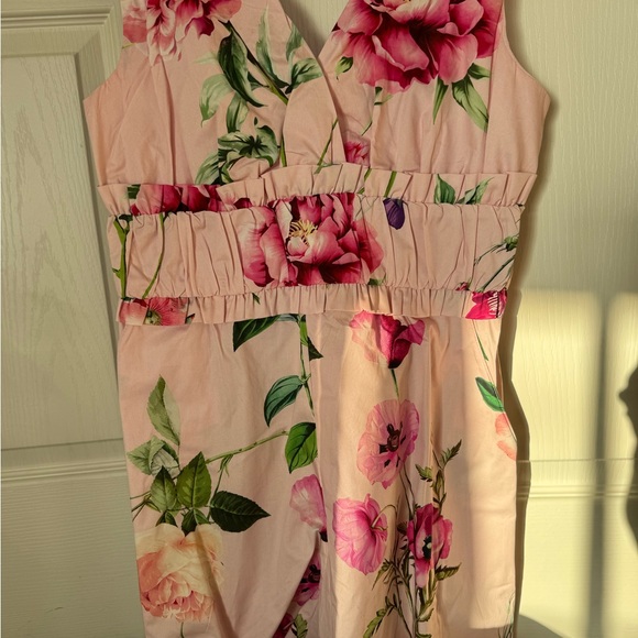 Floral V-Neck Smocked Waist Romper - Picture 3 of 3